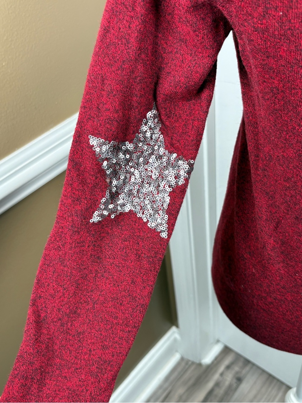 ZADIG &‎ VOLTAIRE WOOL SWEATER WITH SEQUIN EMBELLISHMENT SIZE
SMALL - Picture 5 of 11